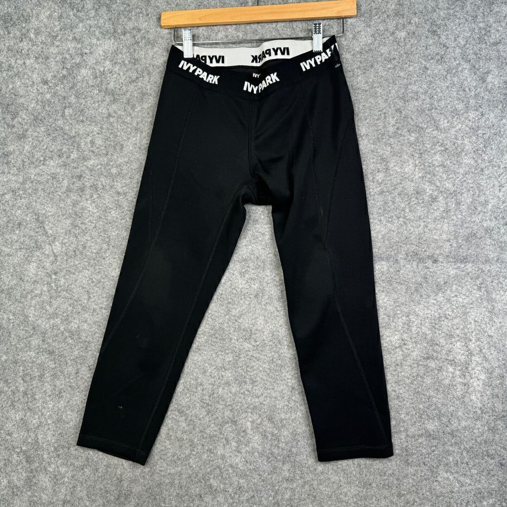 Ivy Park 3/4 Capri Leggings BLACK Size Medium Moisture Wicking Gym Casual